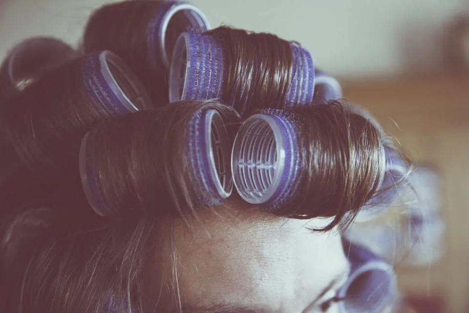 Pelo con rulos para marcar